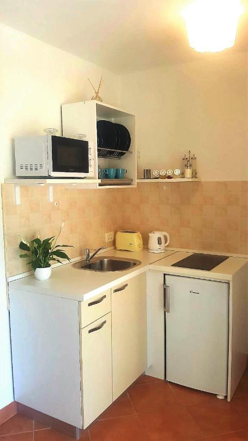 Studio Apartments Marra & Kech 플로체 외부 사진