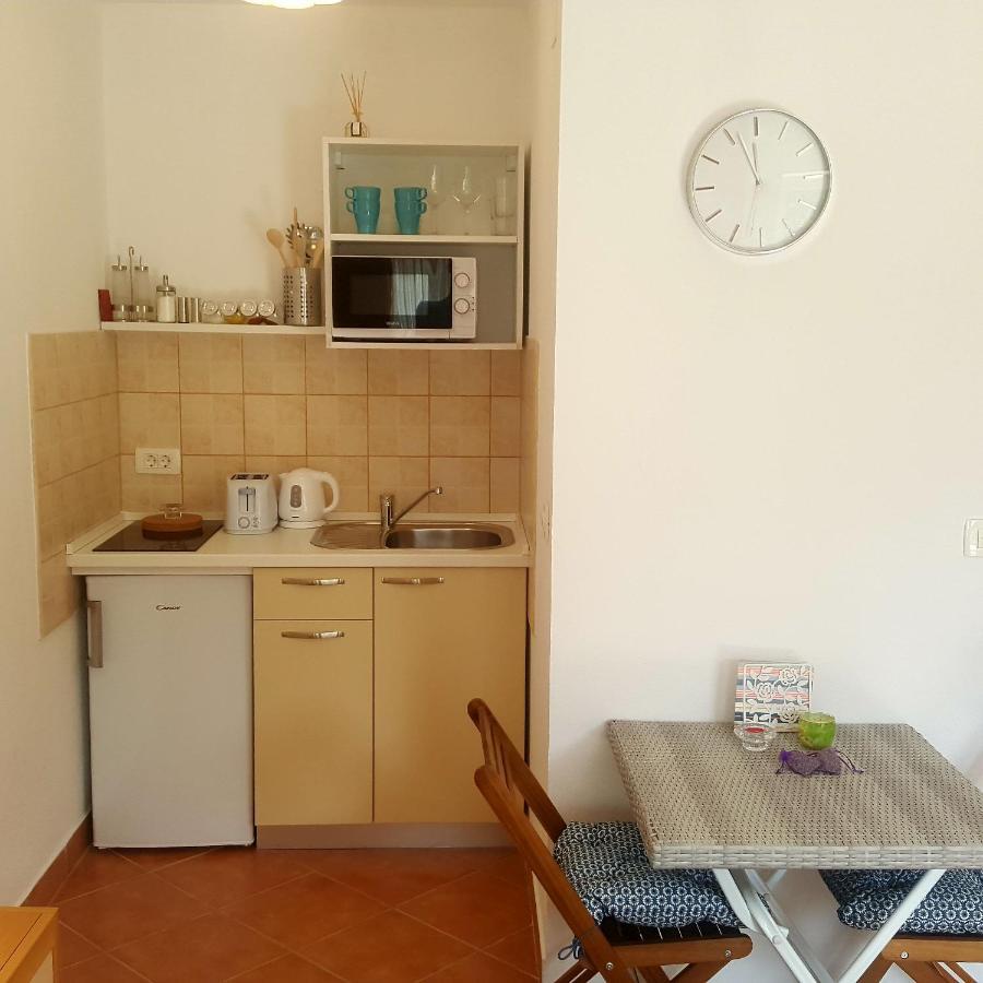 Studio Apartments Marra & Kech 플로체 외부 사진